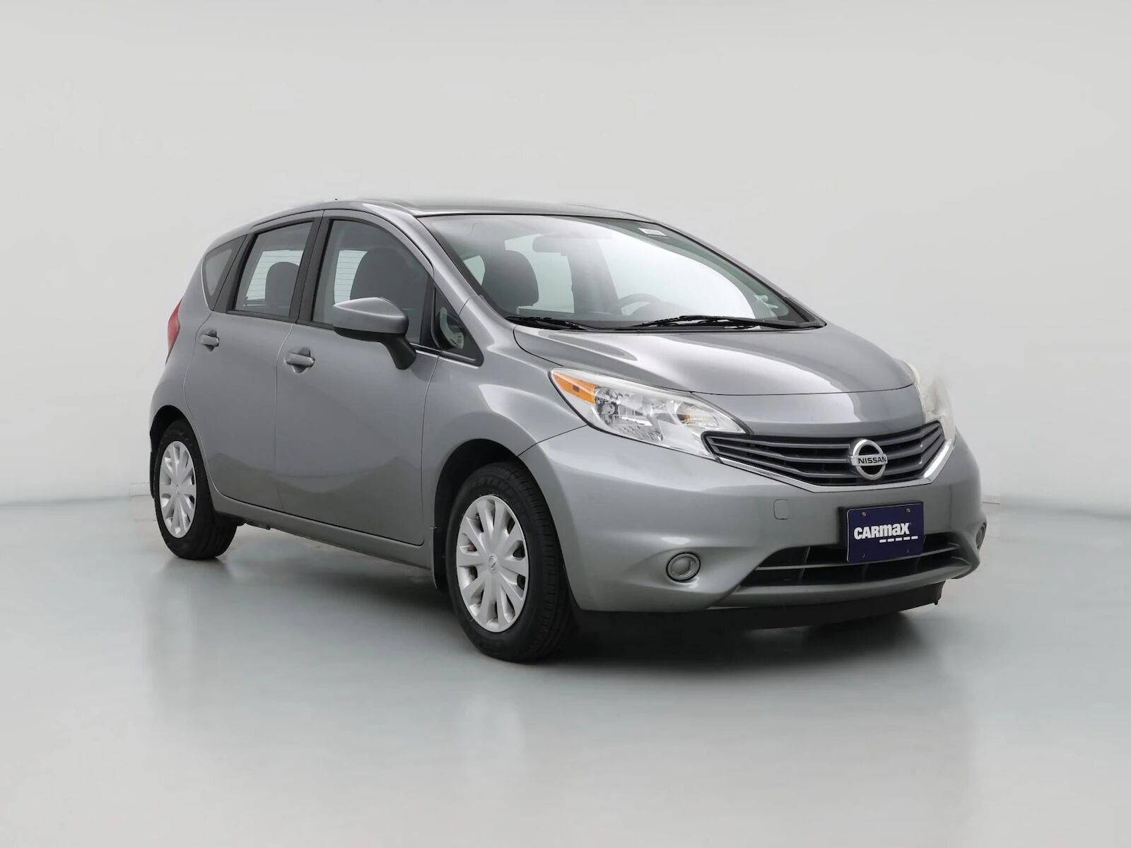 2015 NISSAN Versa