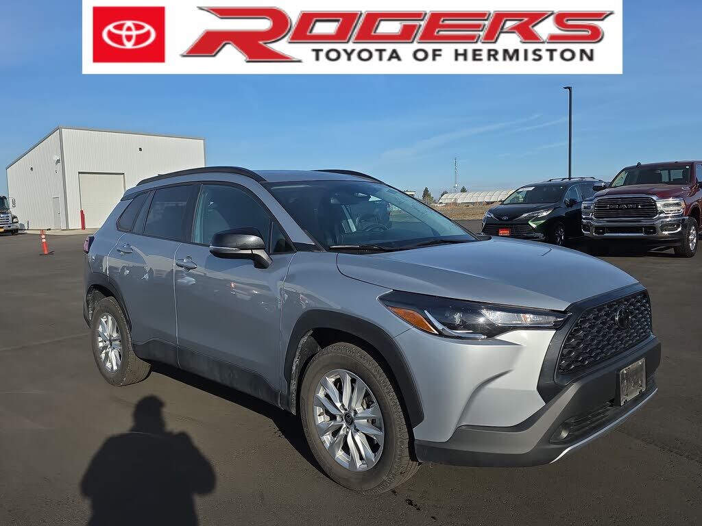 2025 TOYOTA COROLLA