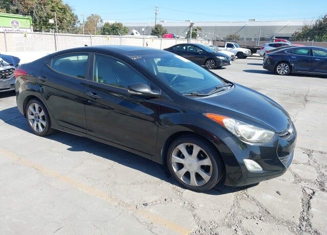 2012 HYUNDAI Elantra