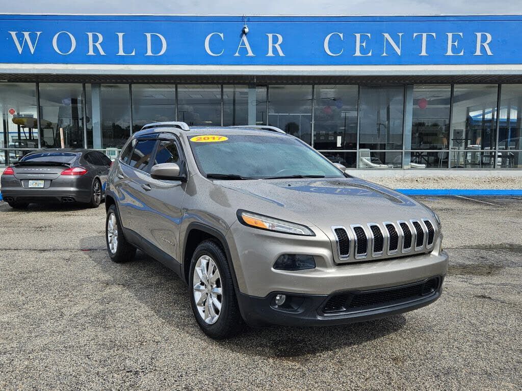 2017 JEEP Cherokee