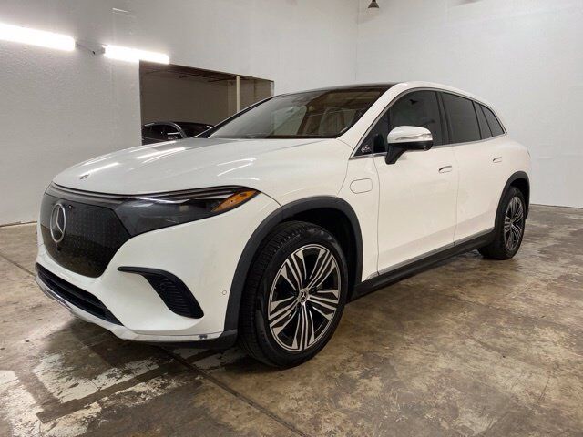 2023 MERCEDES-BENZ EQS-Class SUV