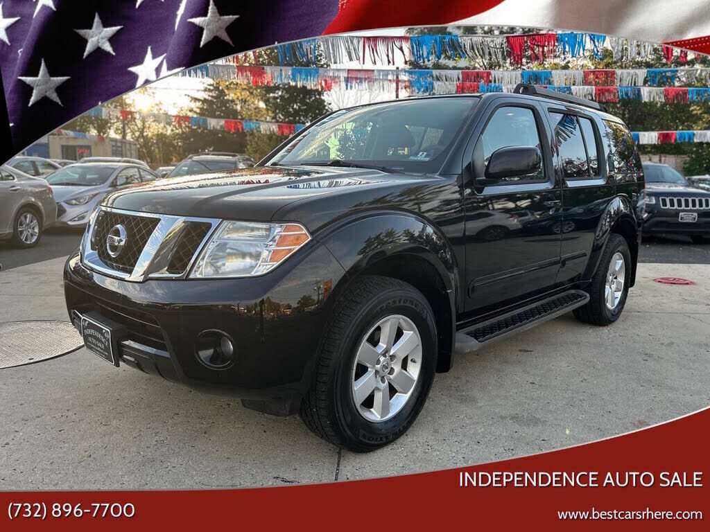 2012 NISSAN Pathfinder