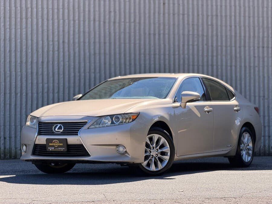 2013 LEXUS ES