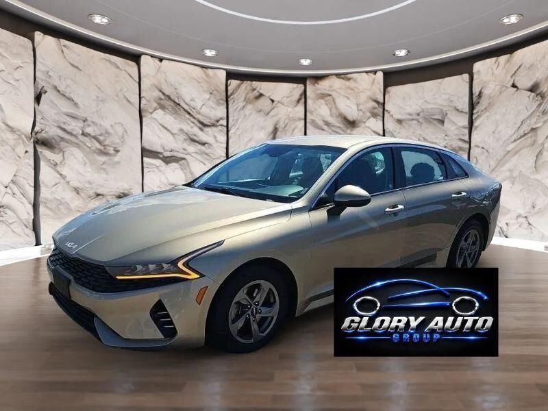 2022 KIA K5
