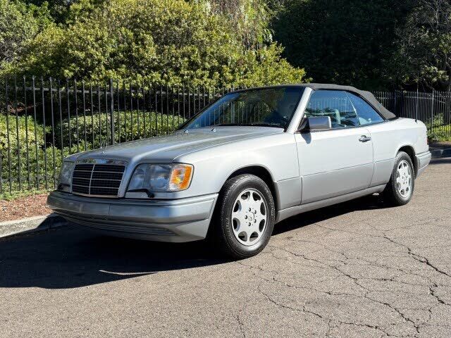 1994 MERCEDES-BENZ E-Class