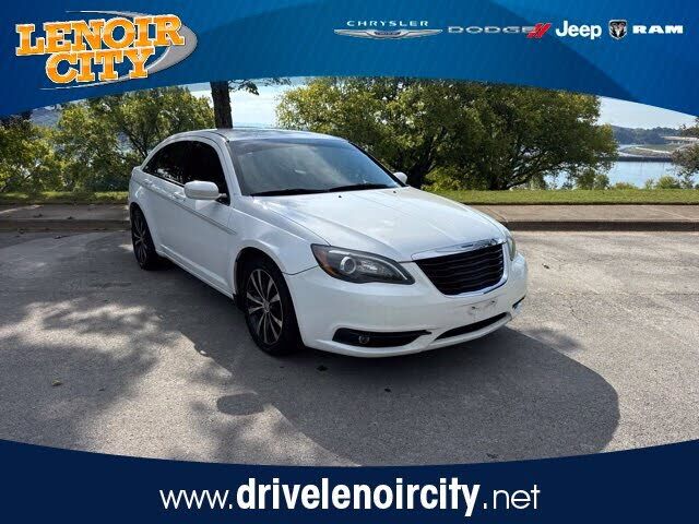 2014 CHRYSLER 200