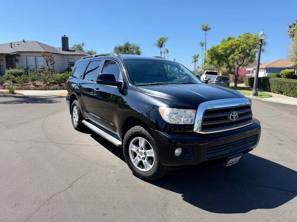 2012 TOYOTA Sequoia