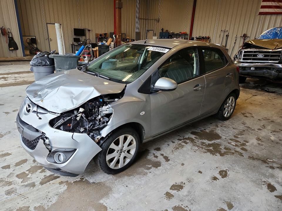 2013 MAZDA Mazda2