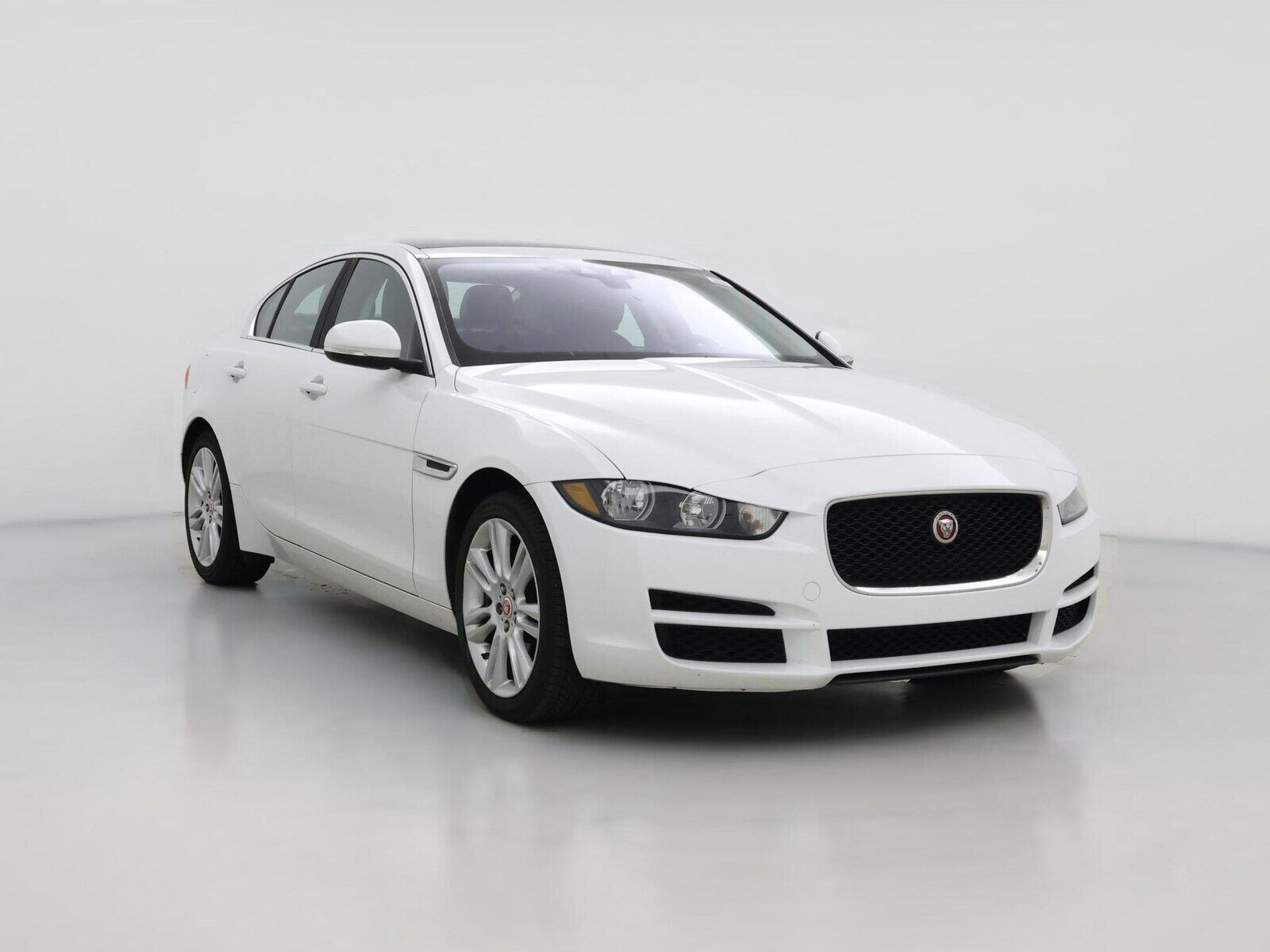 2019 JAGUAR XE