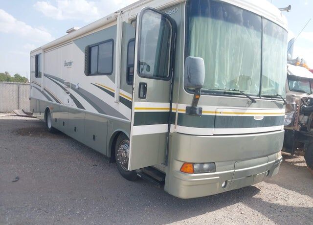 2005 FREIGHTLINER XC Chassis