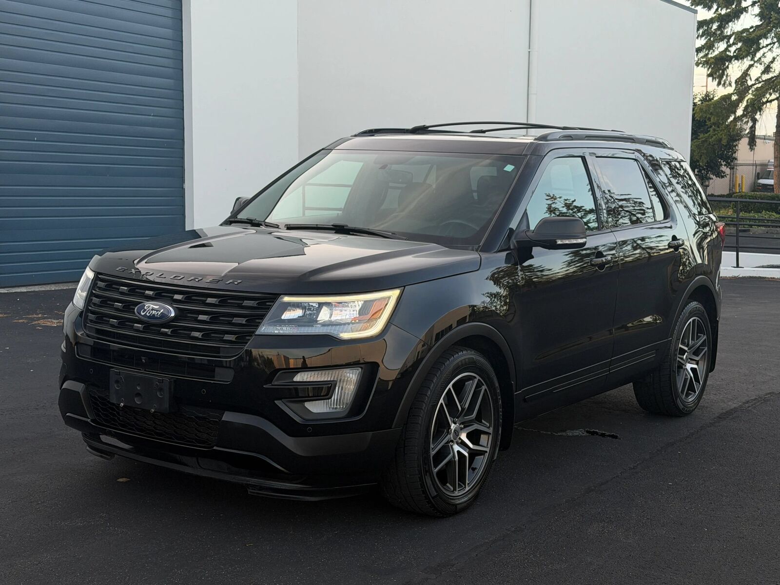 2017 FORD Explorer