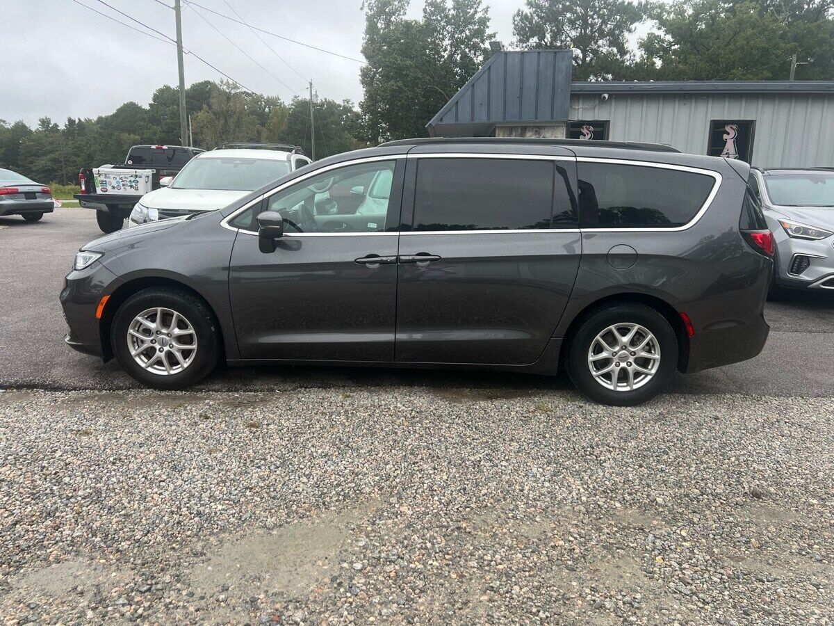 2022 CHRYSLER Pacifica