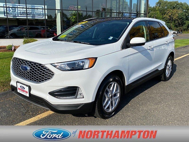 2023 FORD Edge