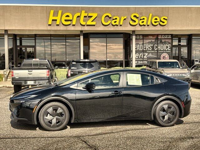 2026 TOYOTA PRIUS