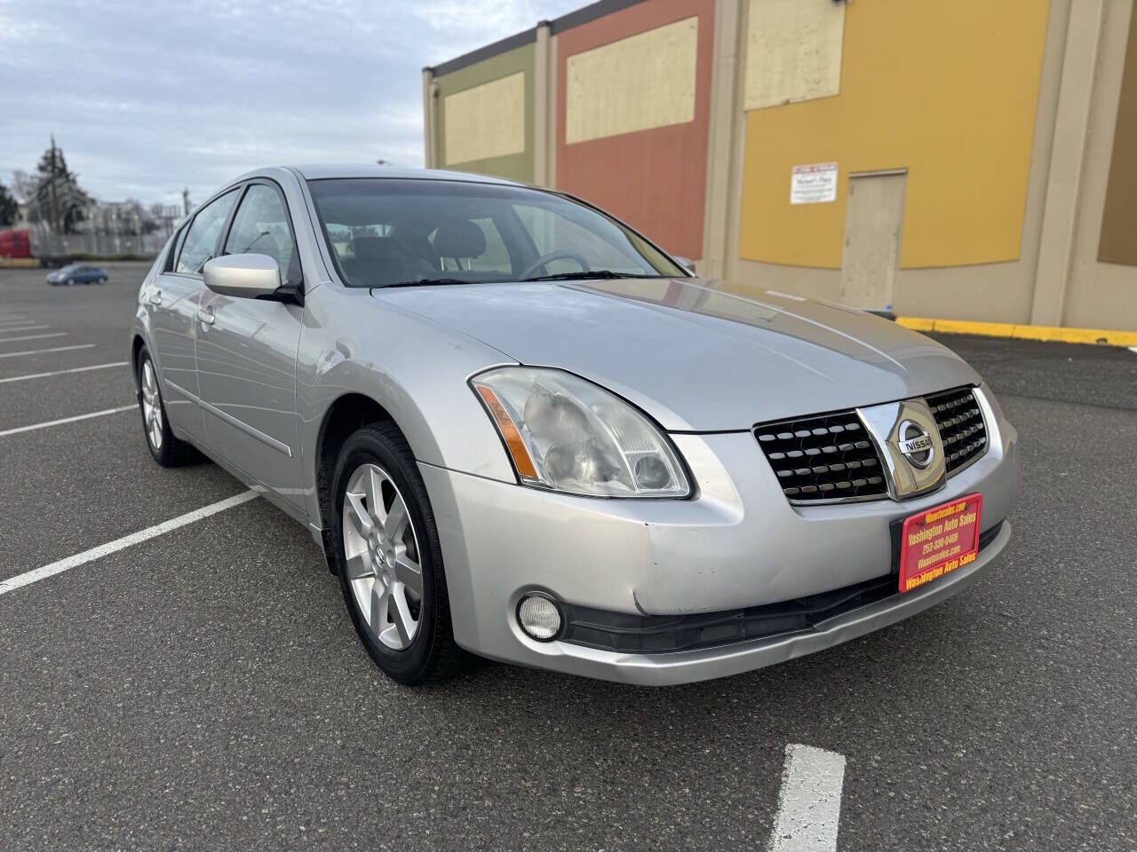 2004 NISSAN Maxima