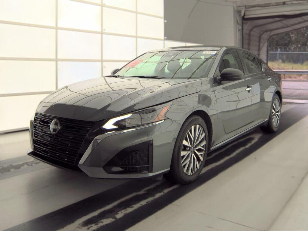2025 NISSAN Altima