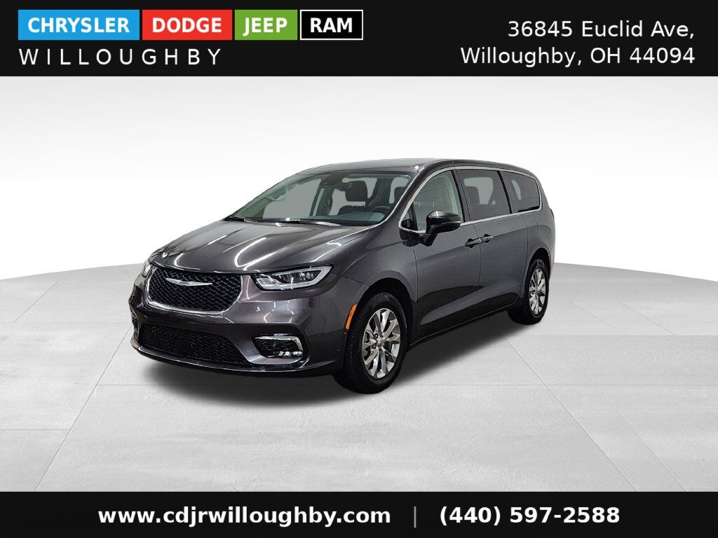 2023 CHRYSLER Pacifica