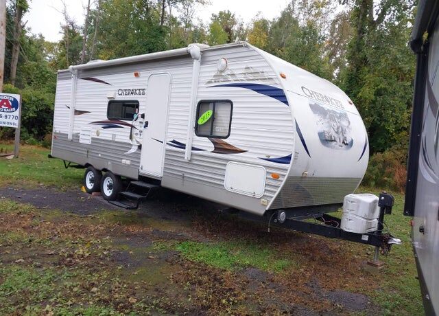 2013 FOREST RIVER Cherokee