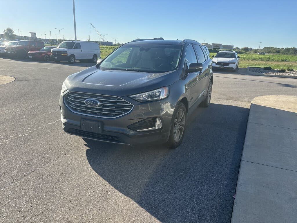2019 FORD Edge