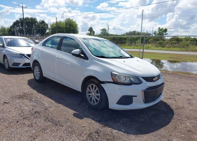 2017 CHEVROLET Sonic