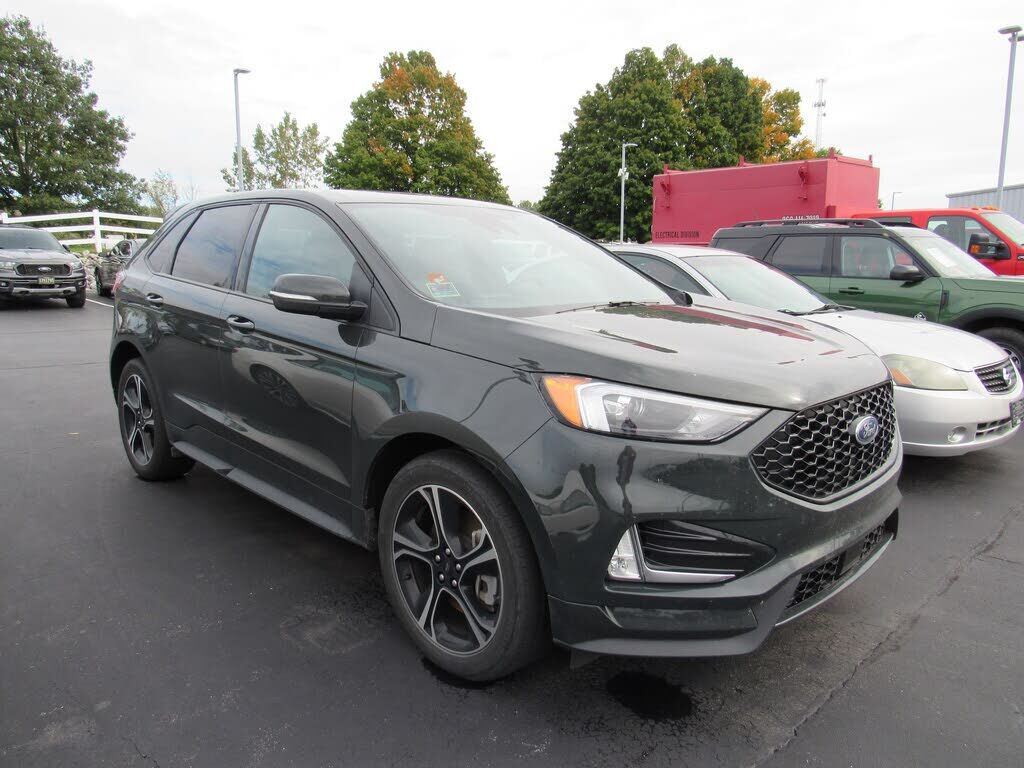 2022 FORD Edge