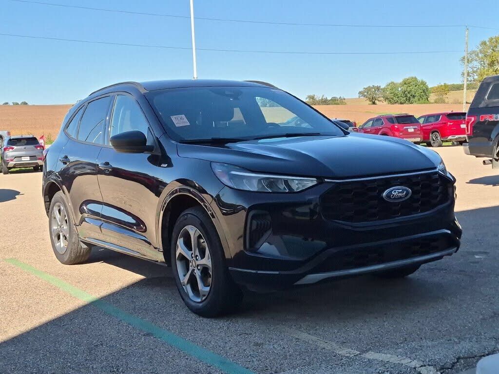 2024 FORD Escape