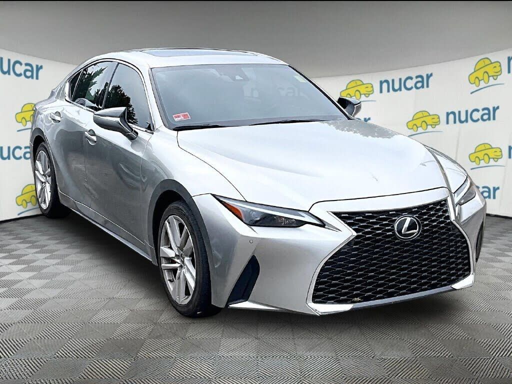 2021 LEXUS IS