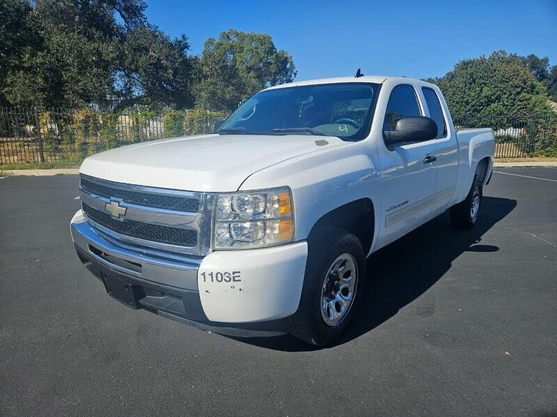 2011 CHEVROLET Silverado
