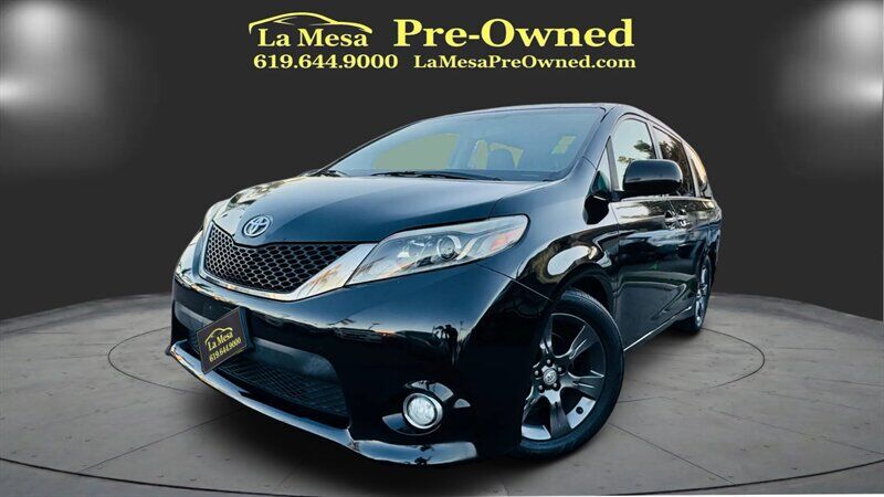 2016 TOYOTA Sienna