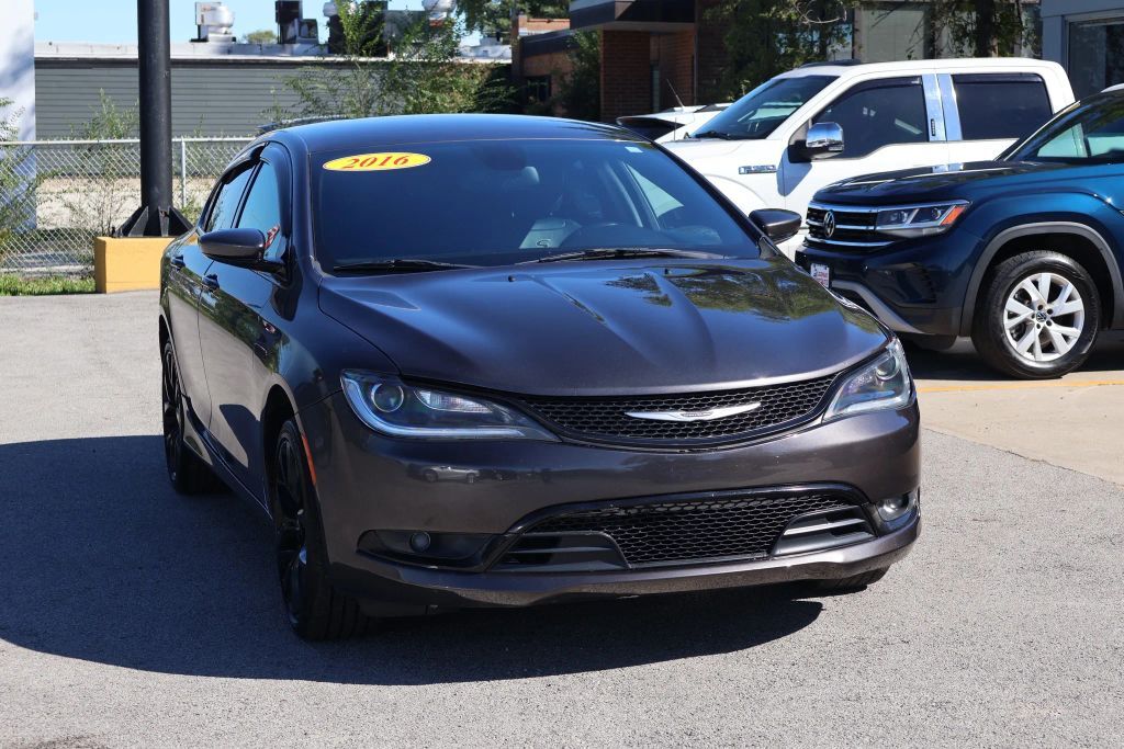 2016 CHRYSLER 200