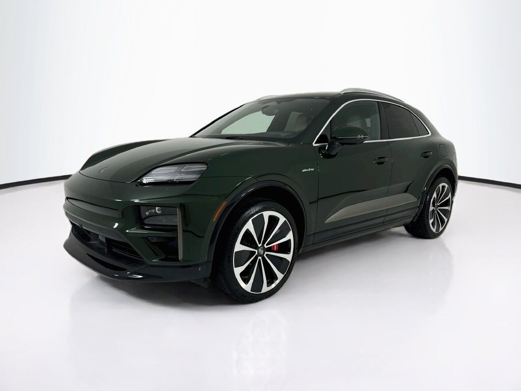 2024 PORSCHE Macan