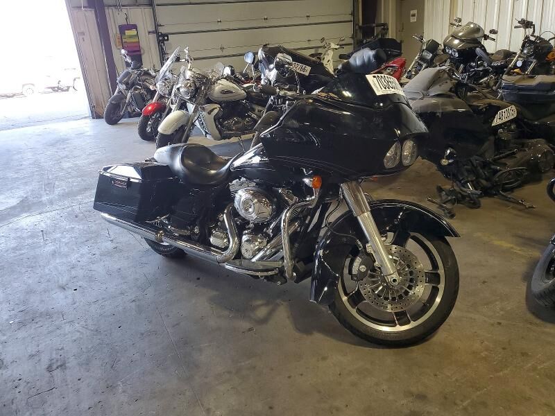 2013 HARLEY DAVIDSON Road Glide Custom