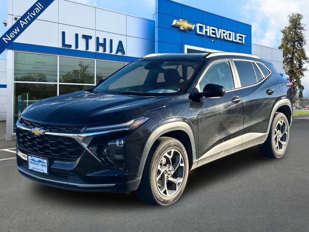 2024 CHEVROLET Trax