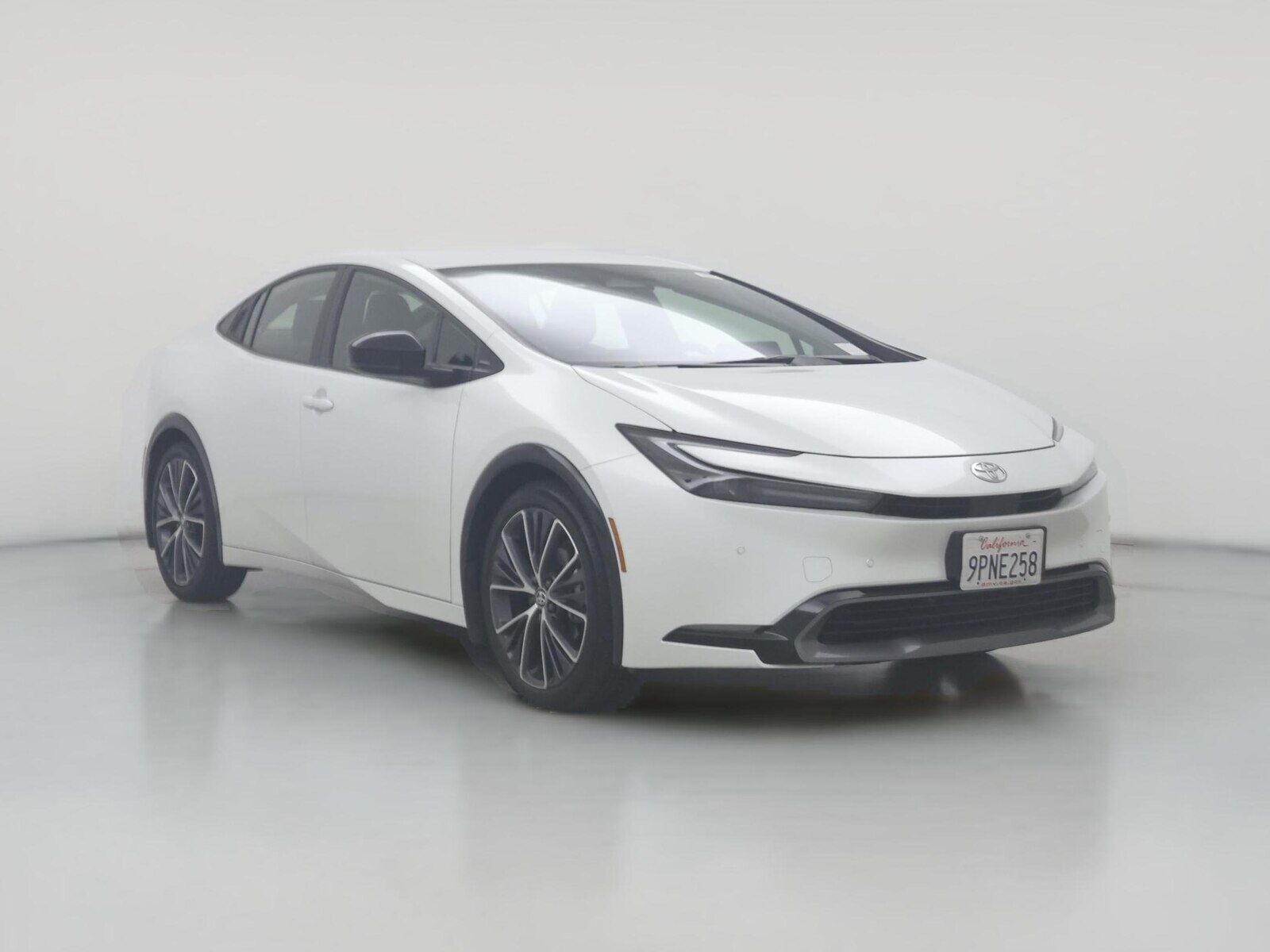 2024 TOYOTA PRIUS