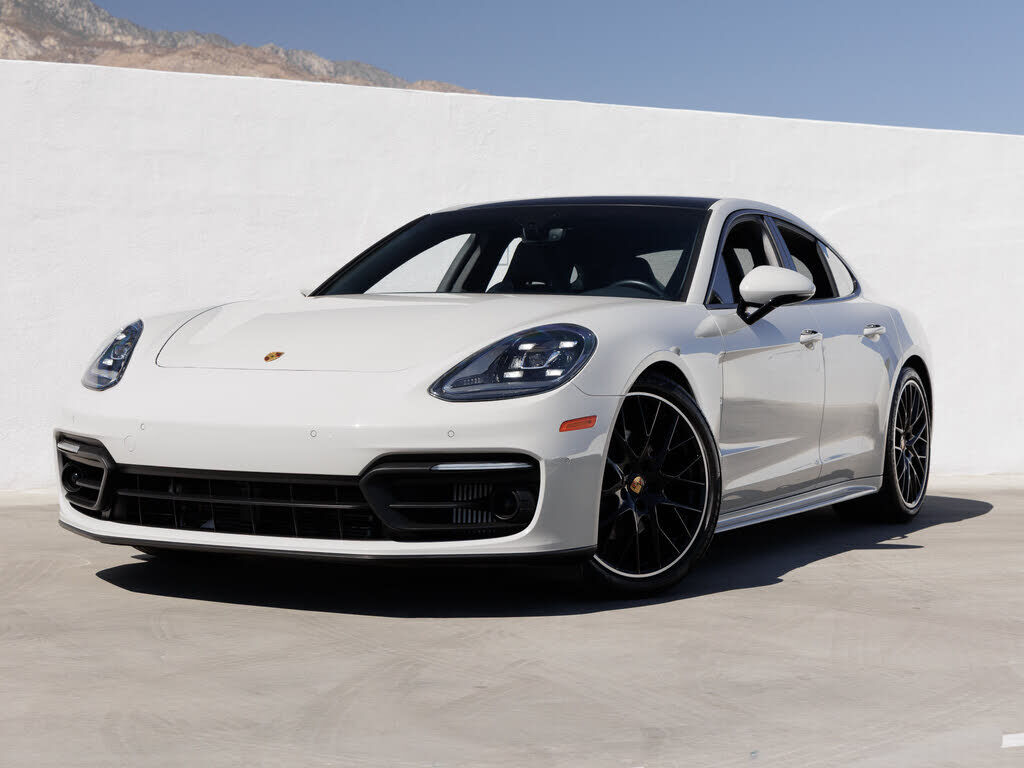 2023 PORSCHE Panamera