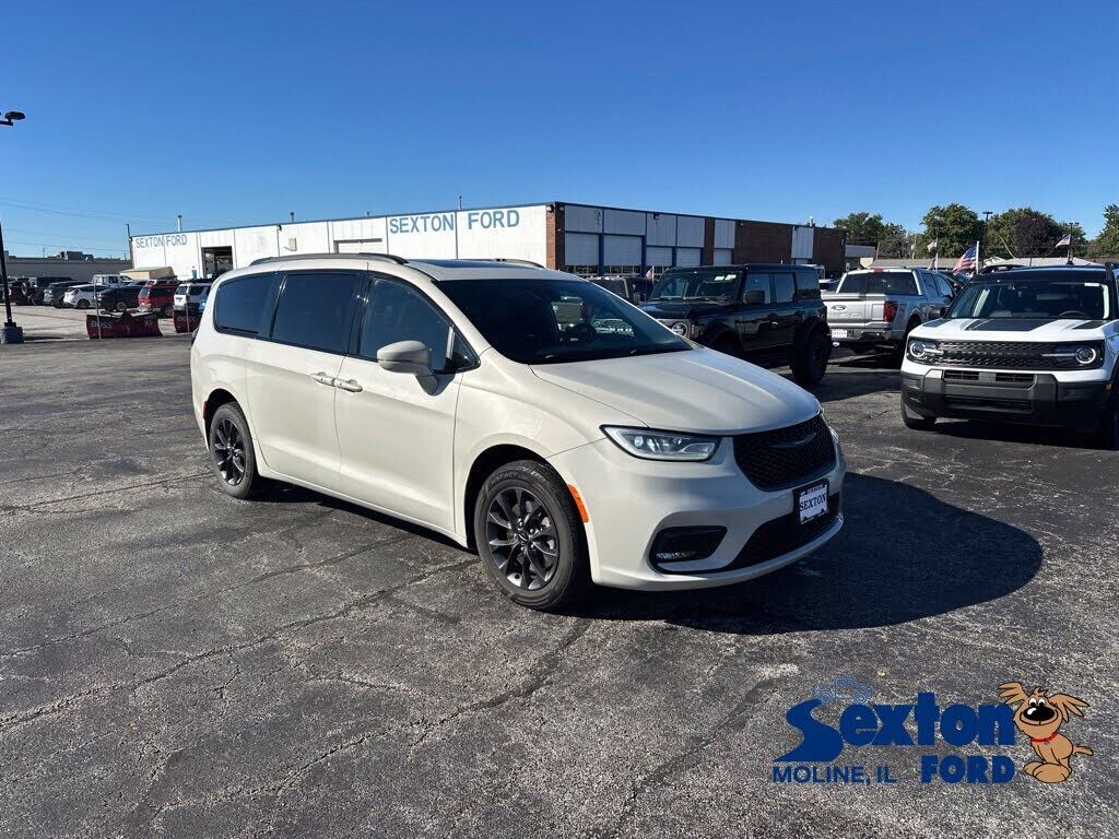 2021 CHRYSLER Pacifica