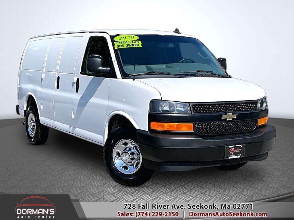 2020 CHEVROLET Express