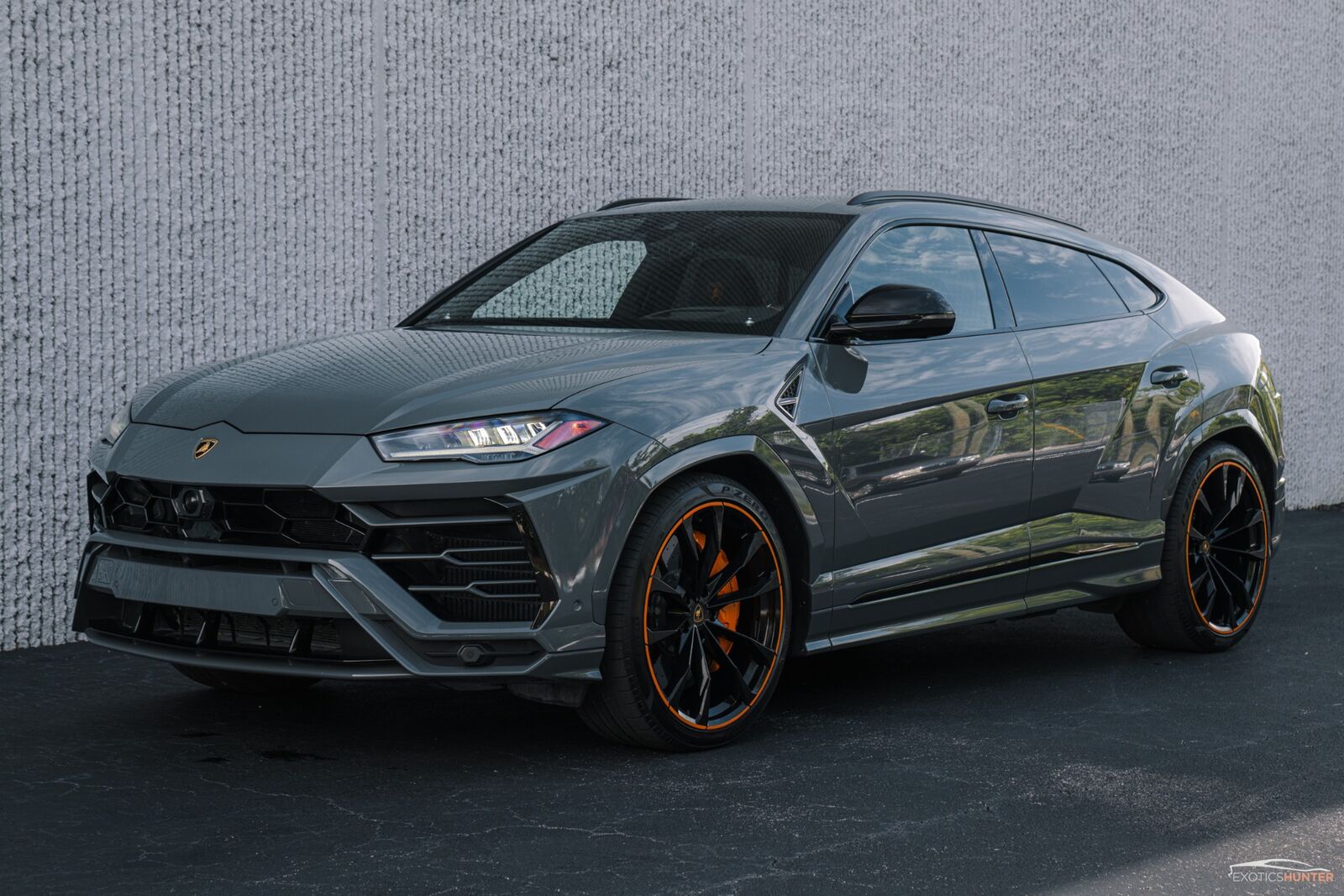 2022 LAMBORGHINI URUS