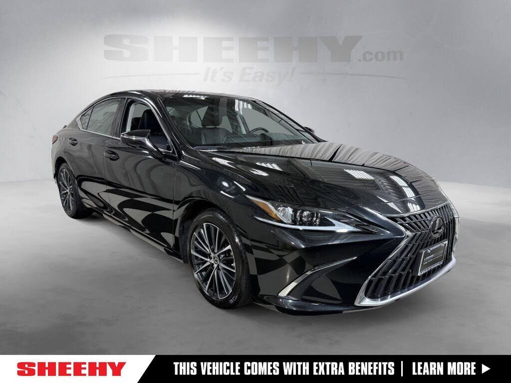 2022 LEXUS ES