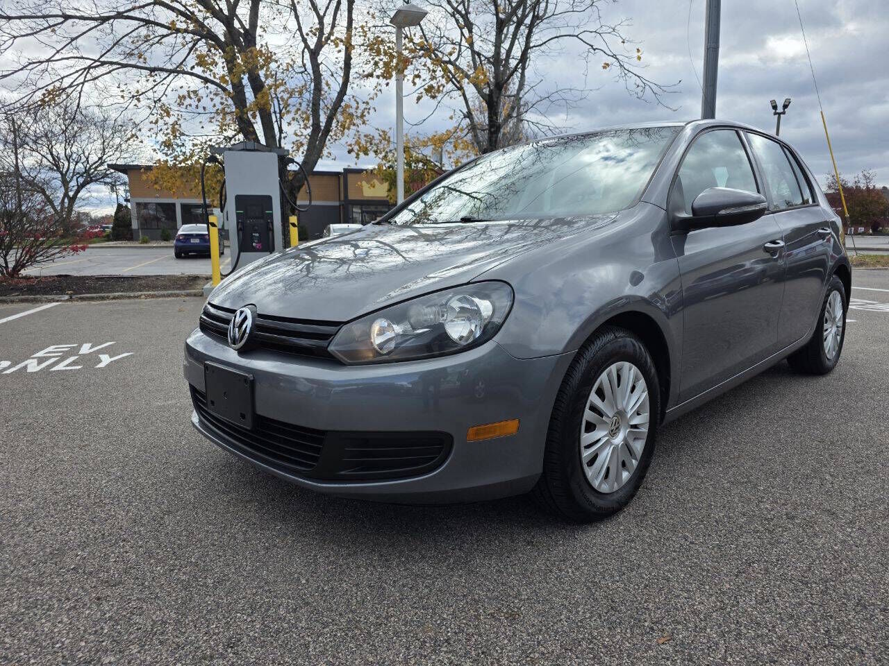 2013 VOLKSWAGEN Golf
