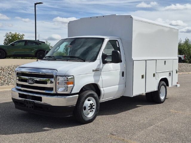 2027 FORD E-350