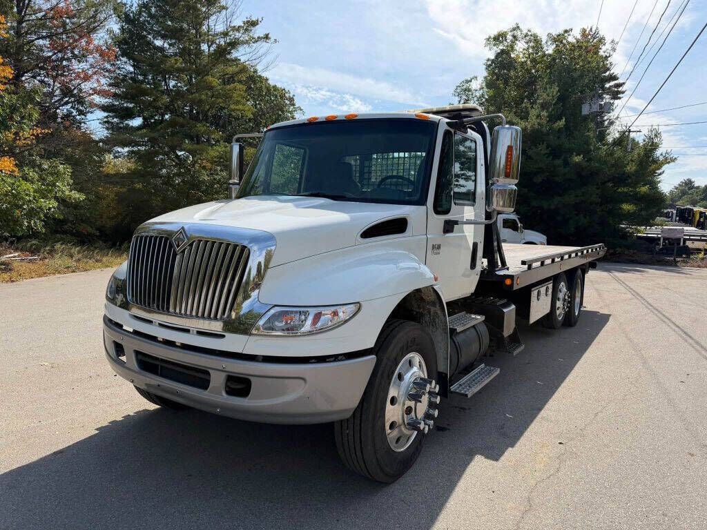 2005 INTERNATIONAL RA017