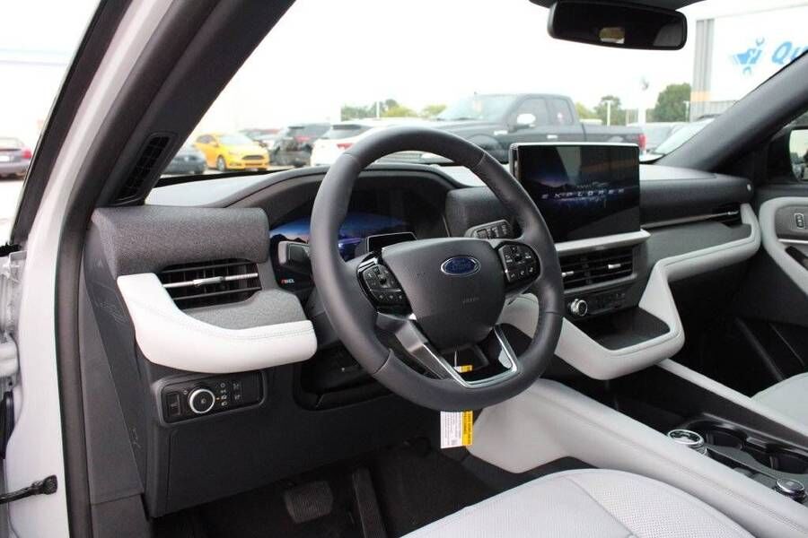 2027 FORD Explorer