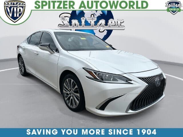 2019 LEXUS ES