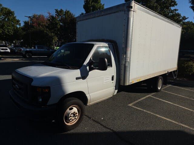2017 FORD E-350