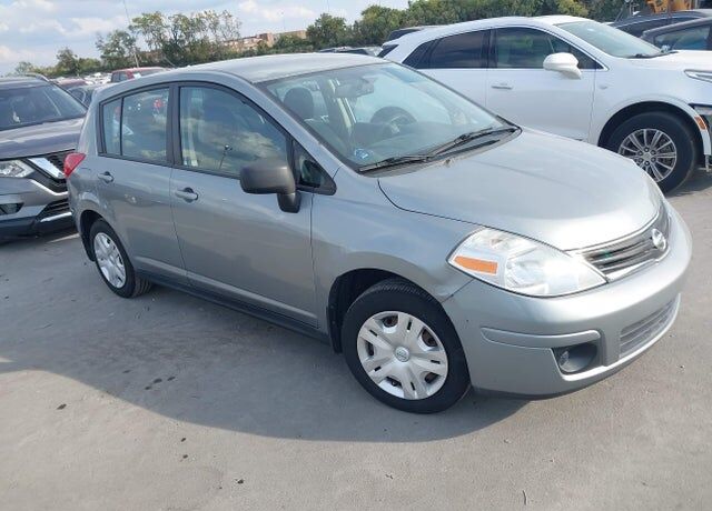 2010 NISSAN Versa