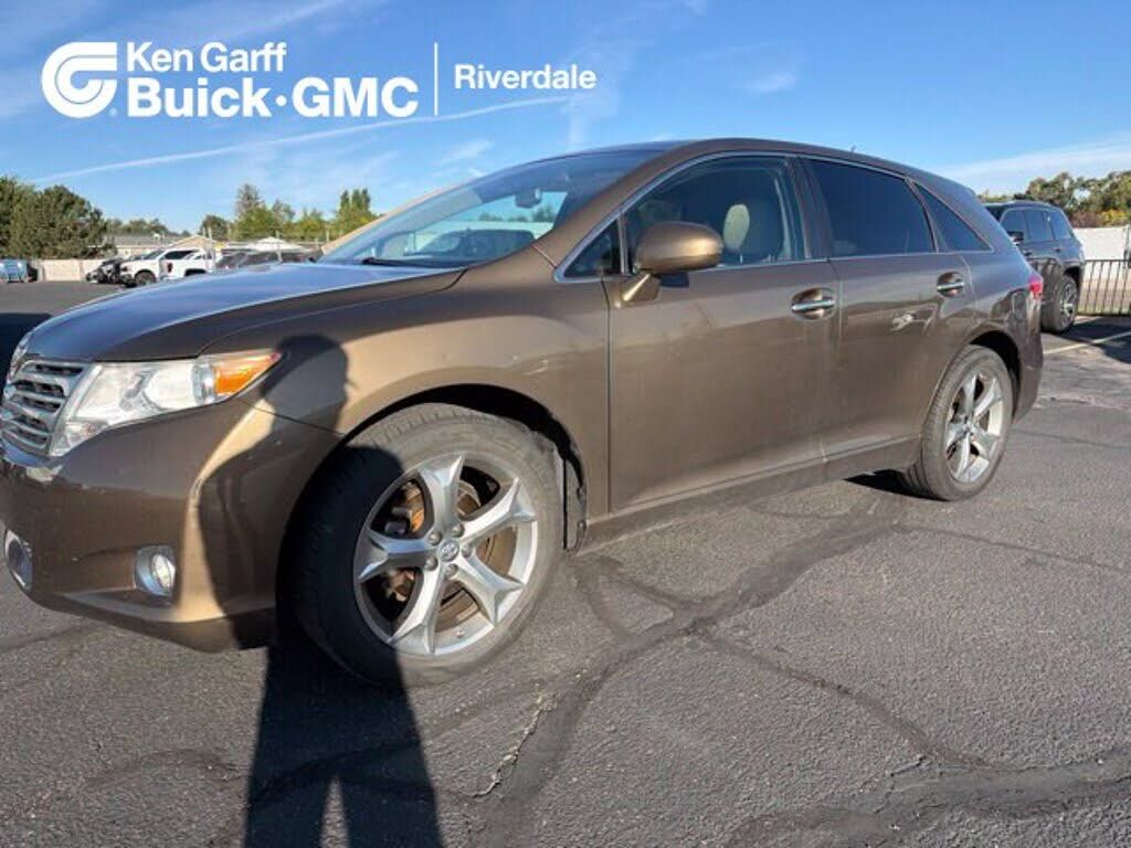 2011 TOYOTA Venza
