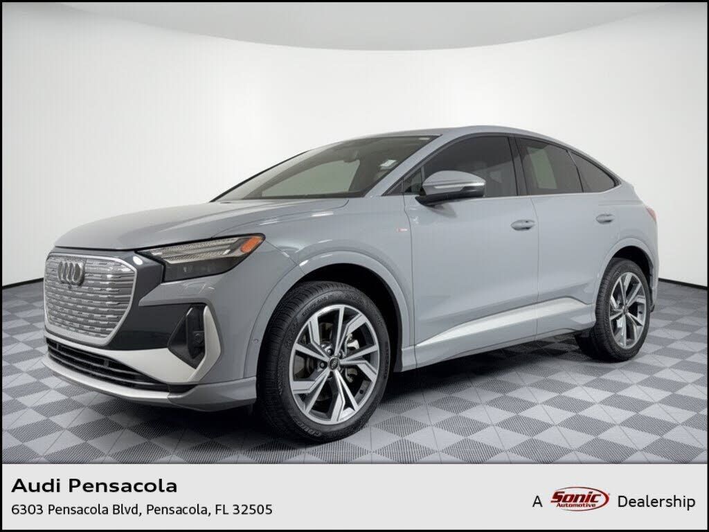 2023 AUDI Q4
