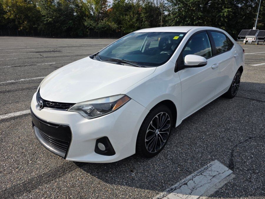 2016 TOYOTA Corolla