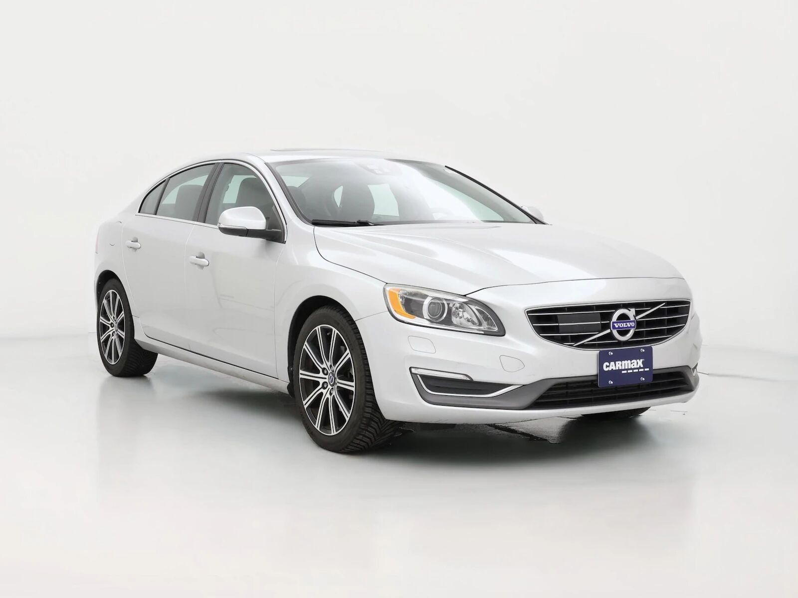 2017 VOLVO S60